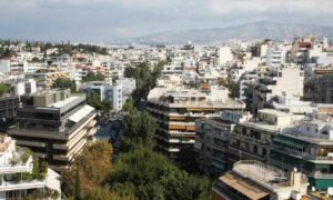 Ανατροπή στις πολυκατοικίες με εντολή ΕΕ – Ποιες επιδοτήσεις τελειώνουν