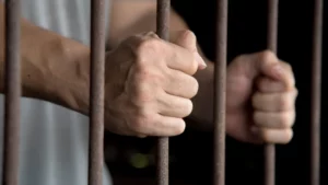 Χρωστάς αυτό το ποσό στην Εφορία; – Δείτε ποιοι κινδυνεύουν με φυλακή