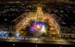 Θεσσαλονίκη: Σε εορταστικούς ρυθμούς κινείται η πόλη