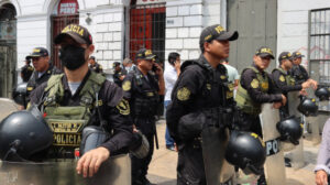Περού: Η αστυνομία συνέλαβε συμμορία διακίνησης ναρκωτικών