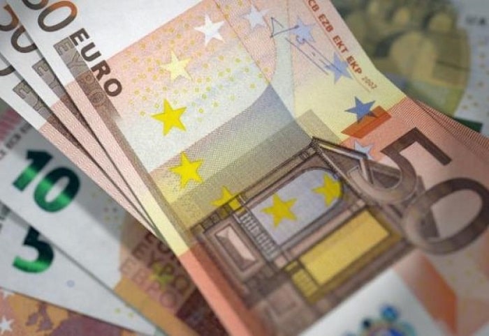 ΔΥΠΑ: 287 ευρώ στο IBAN - Τα δικαιολογητικά για το επίδομα
