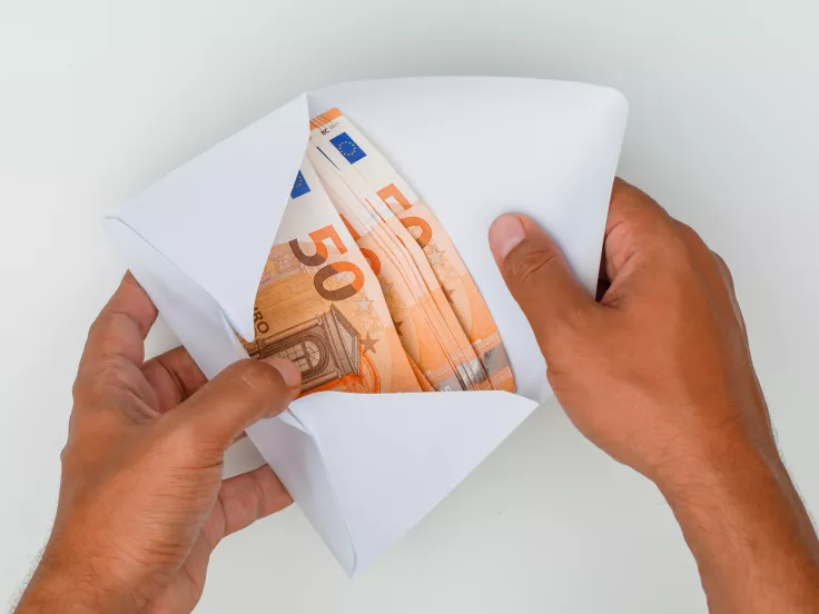 Πάει στα 650 ευρώ σημαντικό επίδομα: Το παίρνεις αν έχεις τόσα ένσημα