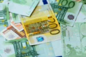 «Ξαφνικό Δώρο Πάσχα» 150-200 ευρώ χωρίς αίτηση – Οι δικαιούχοι