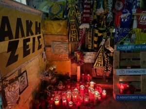Θεσσαλονίκη: 19 κεριά άναψαν για τη μνήμη του Άλκη Καμπανού