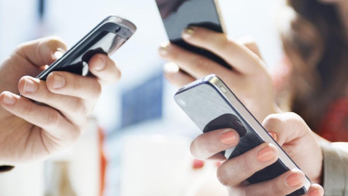 Νέα αύξηση σε κινητή, σταθερή τηλεφωνία και ίντερνετ - Τι θα πληρώσουμε