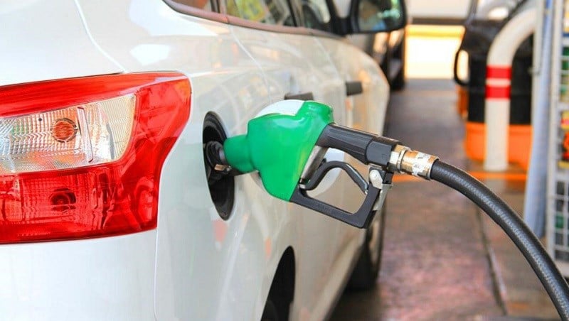 Επιτέλους καλά νέα με τη βενζίνη - Τι θα γίνει με την τιμή