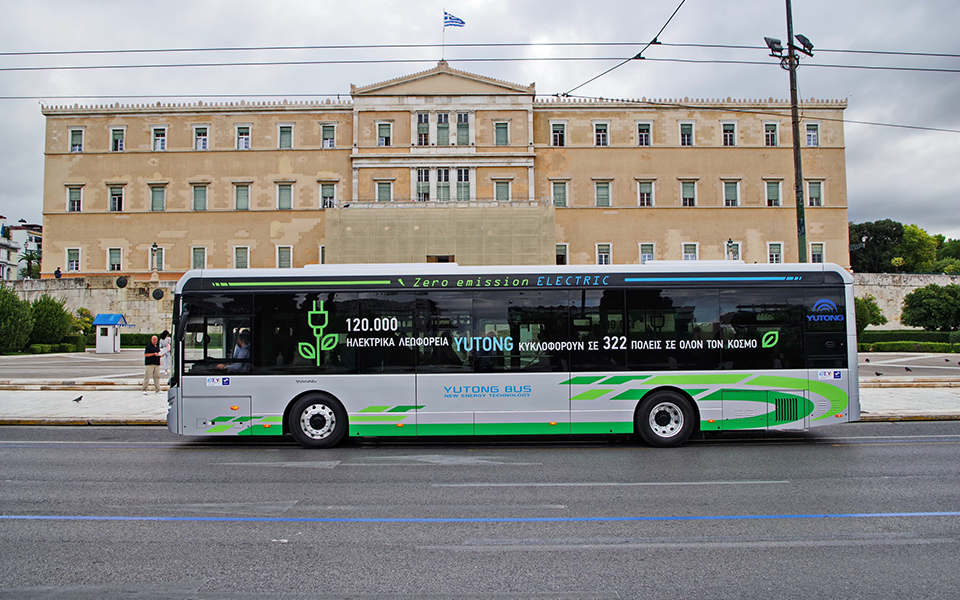 Στην Αθήνα βρίσκονται 140 ηλεκτρονικά λεωφορεία