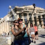 Τουρισμός: Πόσα ξόδεψαν οι τουρίστες το 2023 – Ποιες περιφέρειες εισέπραξαν τα περισσότερα
