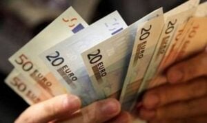 Έκτακτο επίδομα 250 ευρώ – Ποιοι θα το πάρουν