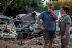 Ισπανία: Στους 213 οι νεκροί από τις πλημμύρες