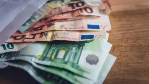 Συντάξεις: Έρχεται επίδομα και αύξηση ανά Ταμείο