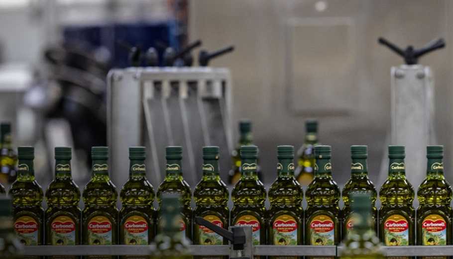 Ελαιόλαδο: Τι έρχεται με τις τιμές το 2025