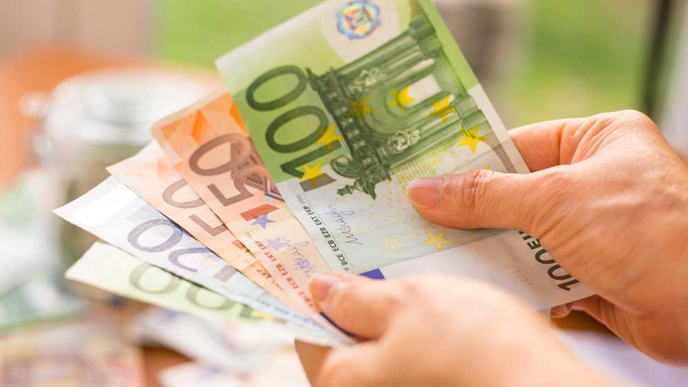 Συντάξεις: Ποιοι παίρνουν αυξήσεις και έκτακτο δώρο τον Δεκέμβριο
