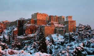 Καιρός: Πότε θα χιονίσει στην Αθήνα – Τι δείχνουν τα μοντέλα