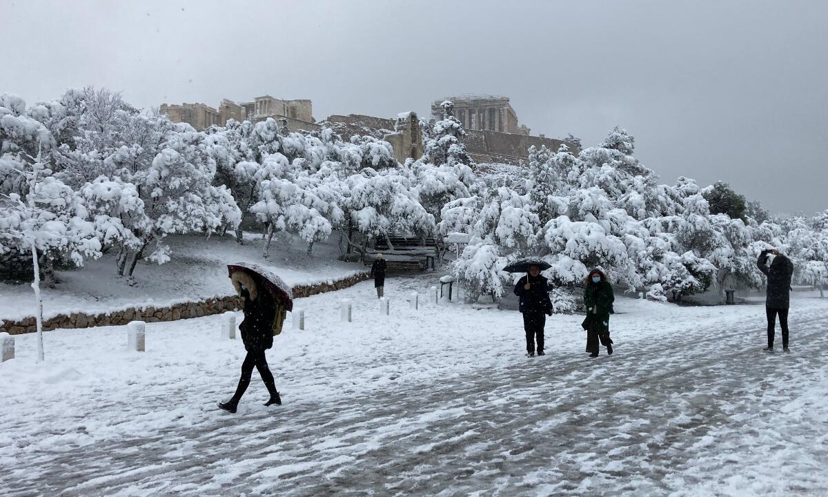 Καιρός: Ραγδαία επιδείνωση - Έρχεται λευκός Δεκέμβρης στη χώρα