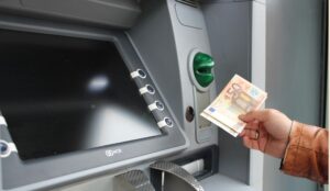 Συντάξεις: Ποιοι θα πάρουν νέο επίδομα 250 ευρώ – Πότε πληρώνεται και ποιοι το δικαιούνται