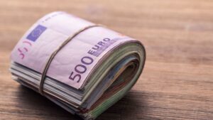 Έρχονται 600 ευρώ για χιλιάδες κατοίκους – Ποιοι και πώς θα τα πάρουν