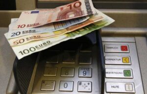 Συντάξεις Ιανουαρίου 2025: Nωρίτερα η πληρωμή, οι ημερομηνίες ανά ταμείο