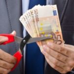 Έχεις αυτό το εισόδημα; Θα σε ελέγξει η Εφορία