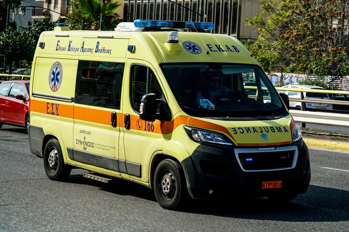 Έχασαν τη ζωή τους δύο άτομα σε τροχαίο στο Παλαιό Φάληρο