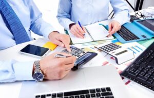 Ελεύθεροι επαγγελματίες: Έως 15 Σεπτεμβρίου η ευκαιρία για αμφισβήτηση του τεκμαρτού εισοδήματος – Όλα τα βήματα