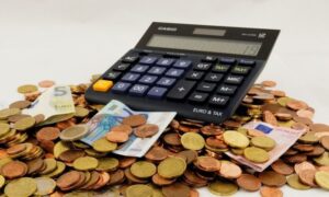 Μπαίνει ψαλίδι στις συντάξεις; Όλα για την «προσωπική διαφορά» που… τελειώνει!