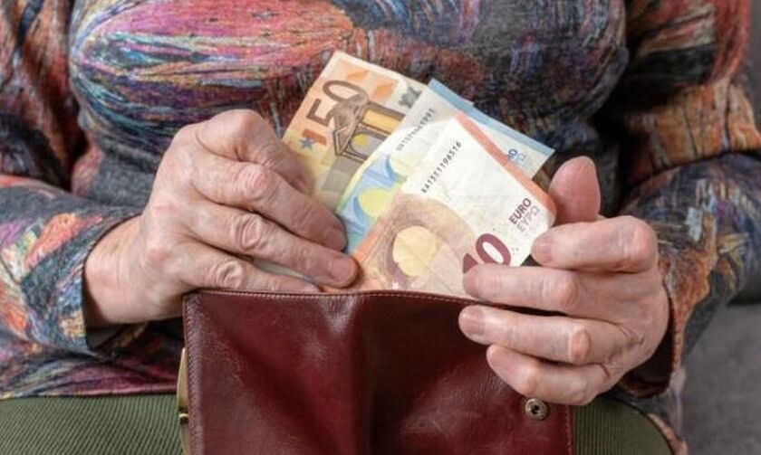 Συντάξεις: Νέες πληρωμές σε αναδρομικά έως και 15.000 ευρώ